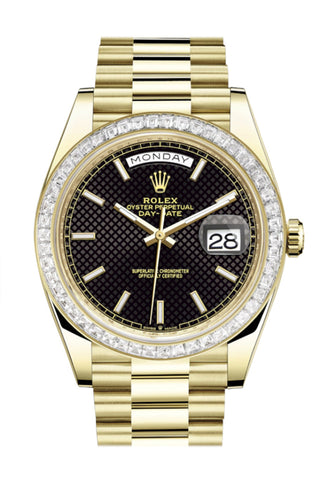 Rolex Day-Date 40 Black Motif Dial Baguette Diamond Bezel 18K Yellow Gold President Automatic